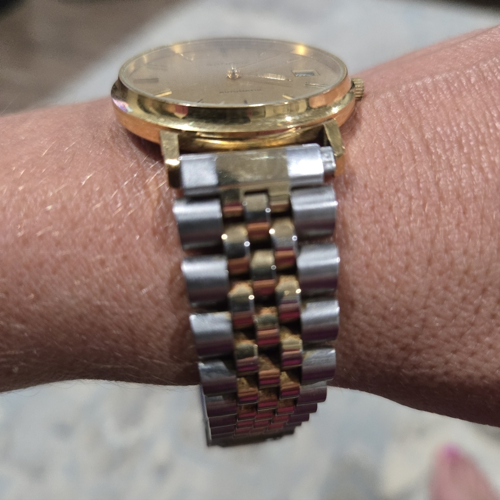 Sandoz Gold and Silver Vintage Watch - Picture 3 of 5